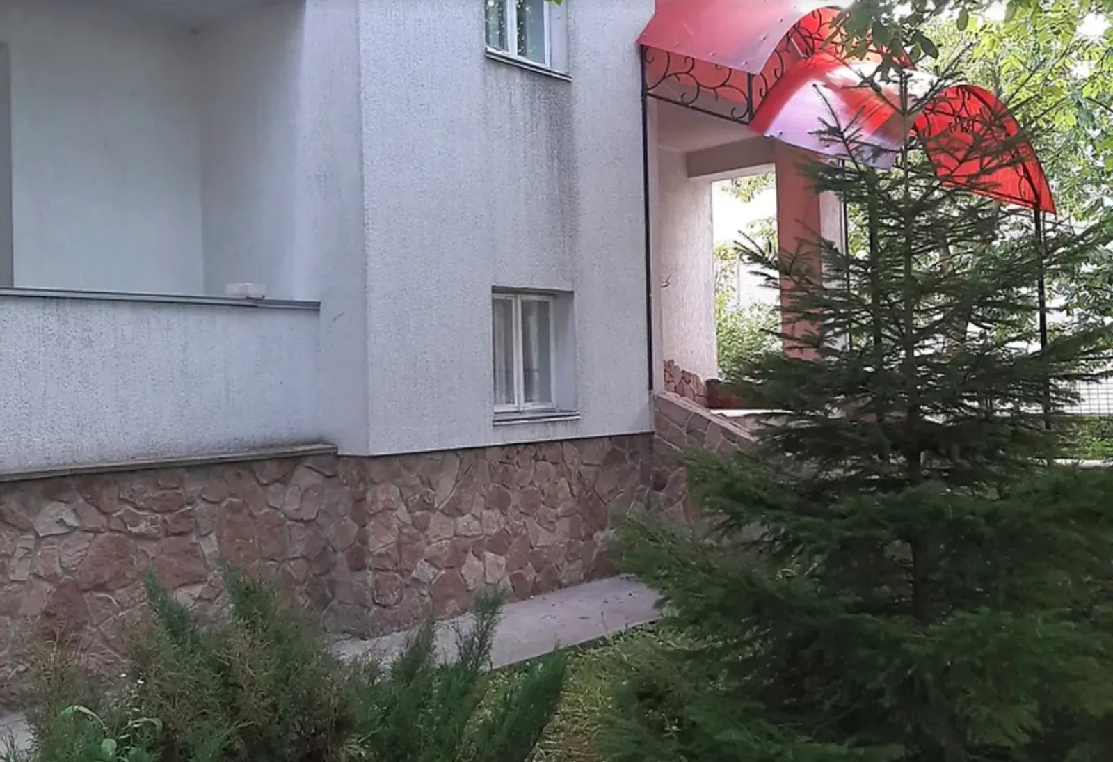 House for sale. 320 m², 2 floors. Studynskoho Akademika vul., Ternopil. 