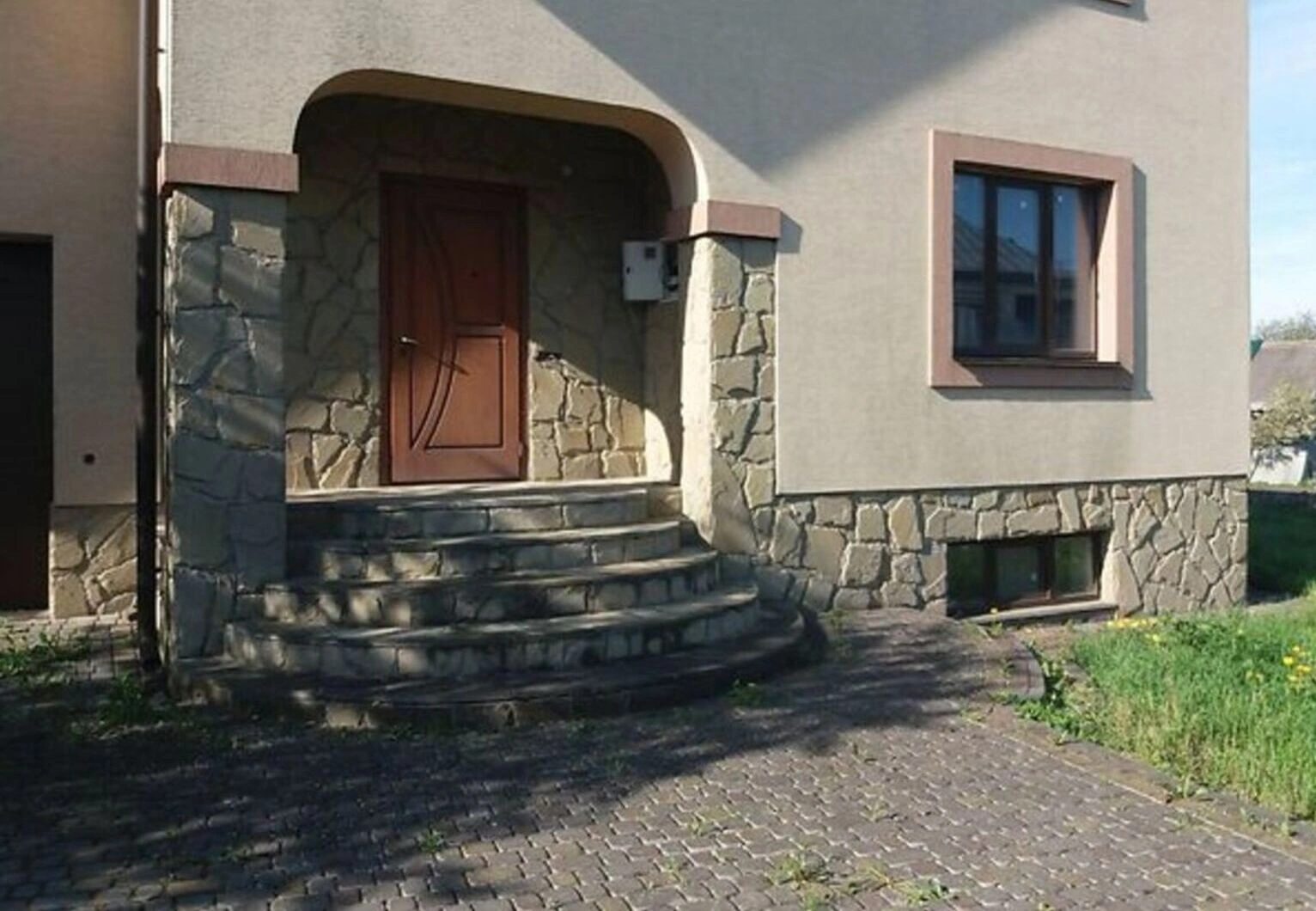 House for sale. 270 m², 2 floors. Naberezhna vul., Belaya. 