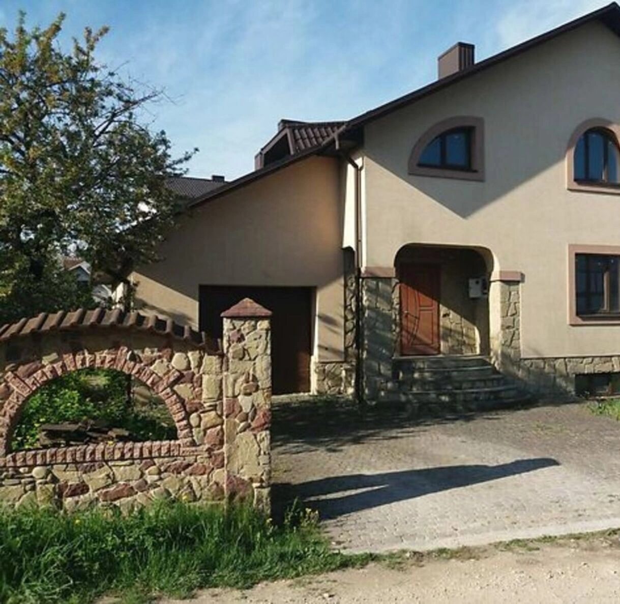 House for sale. 270 m², 2 floors. Naberezhna vul., Belaya. 