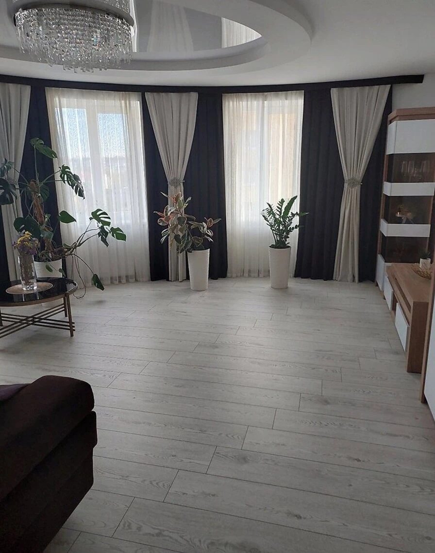 Продаж квартири. 3 rooms, 96 m², 5th floor/9 floors. Бам, Тернопіль. 