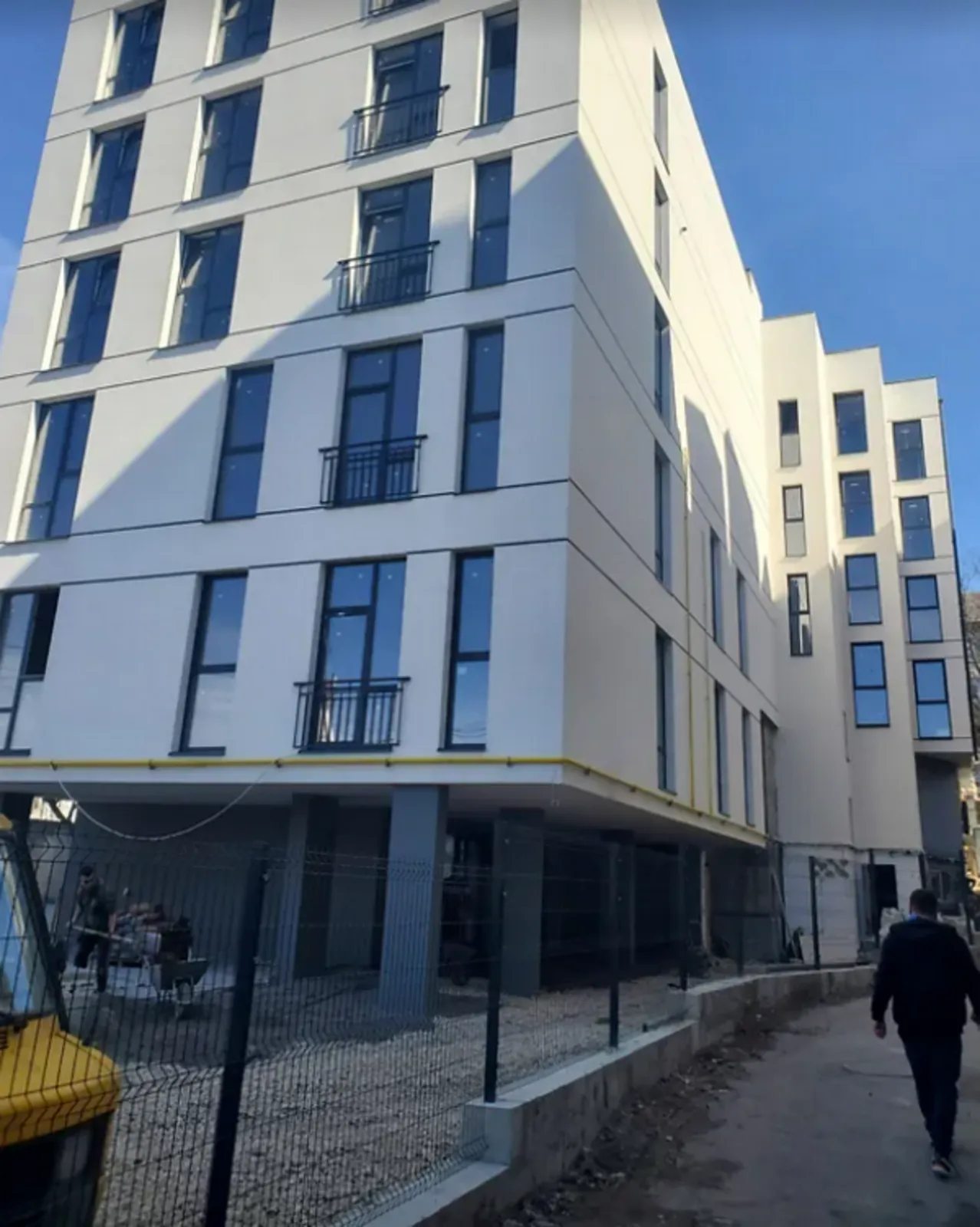 Продаж квартири 2 кімнати, 67 m², 4 пов./5 поверхів. Центр, Тернопіль. 