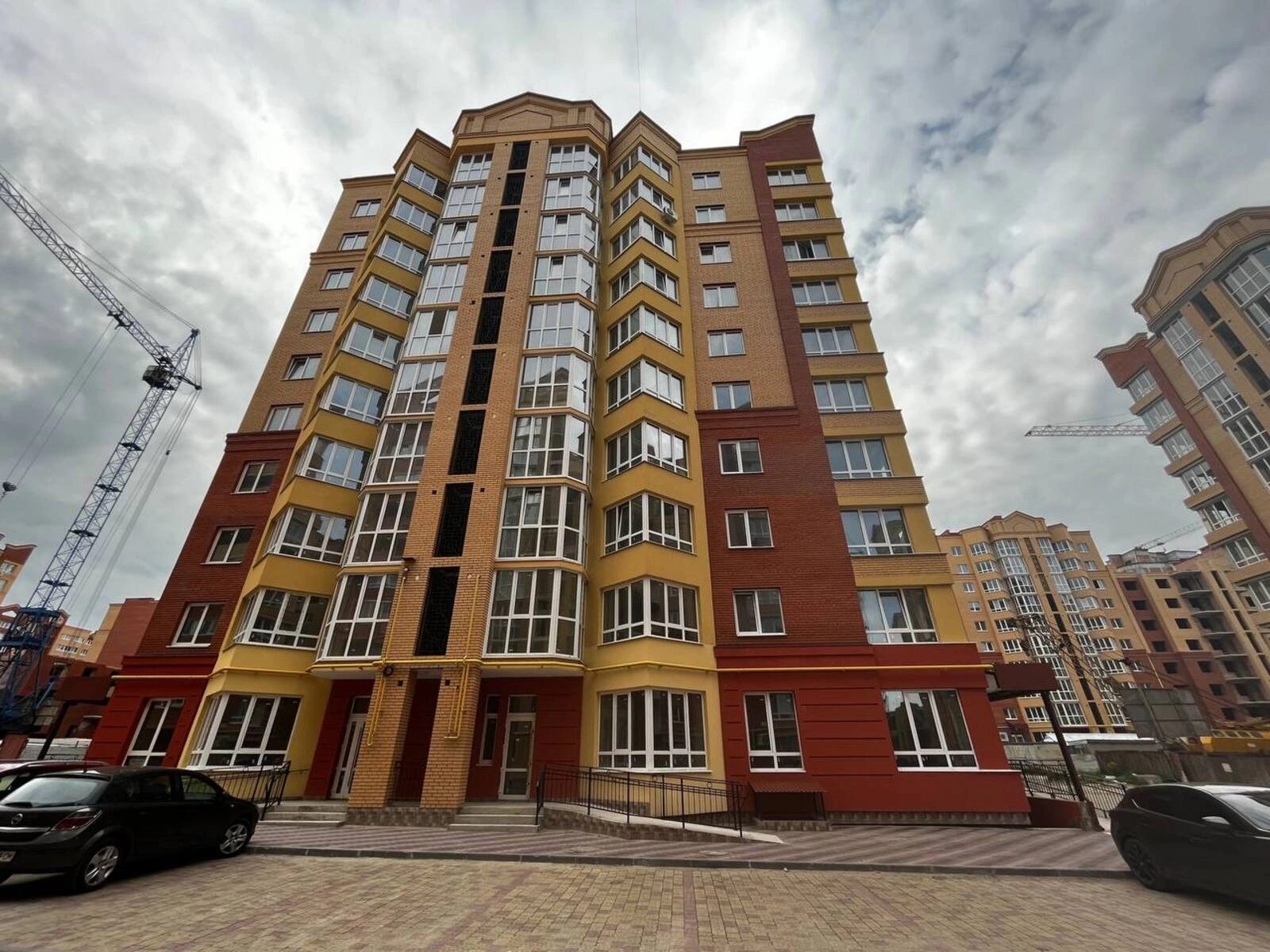 Apartments for sale 1 room, 46 m², 10th fl./10 floors. Tarnavskoho Henerala vul., Ternopil. 