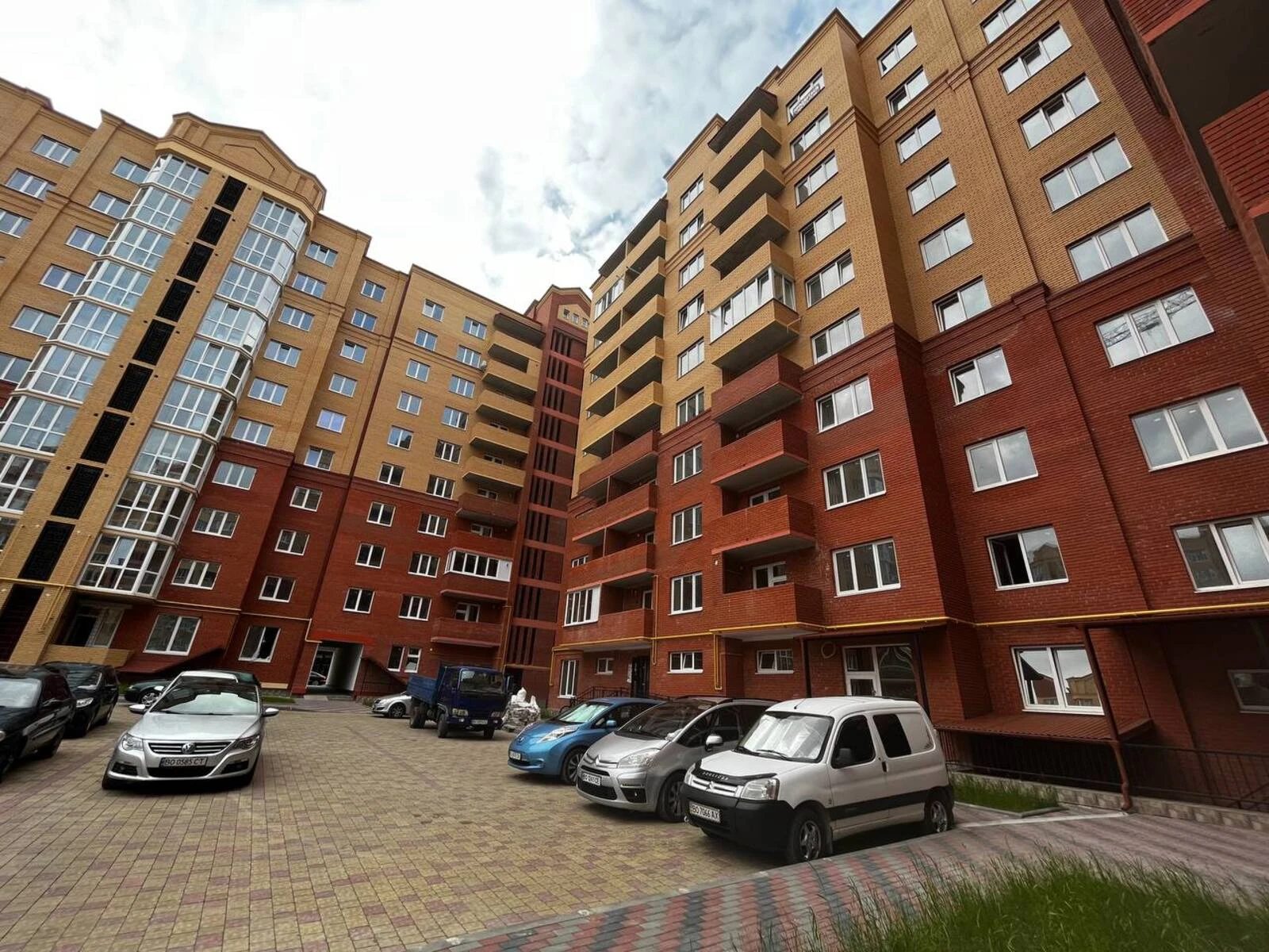 Apartments for sale 1 room, 46 m², 10th fl./10 floors. Tarnavskoho Henerala vul., Ternopil. 