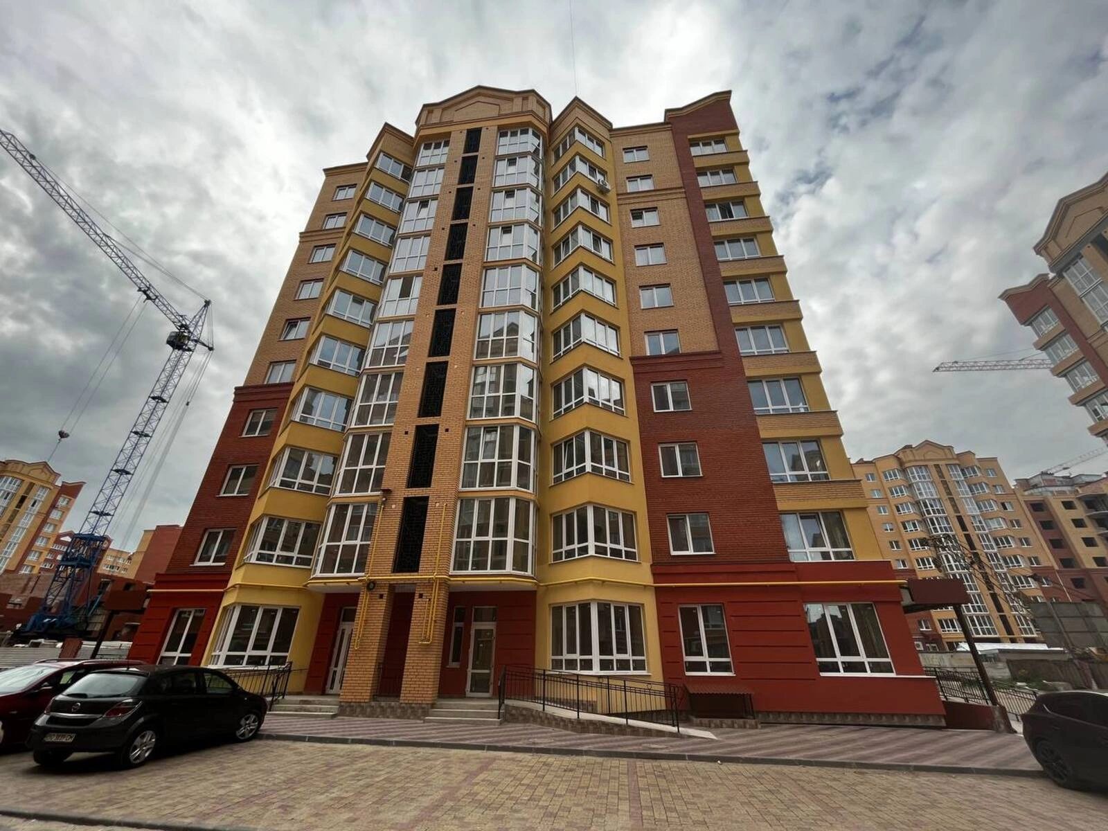 Apartments for sale 1 room, 46 m², 10th fl./10 floors. Tarnavskoho Henerala vul., Ternopil. 