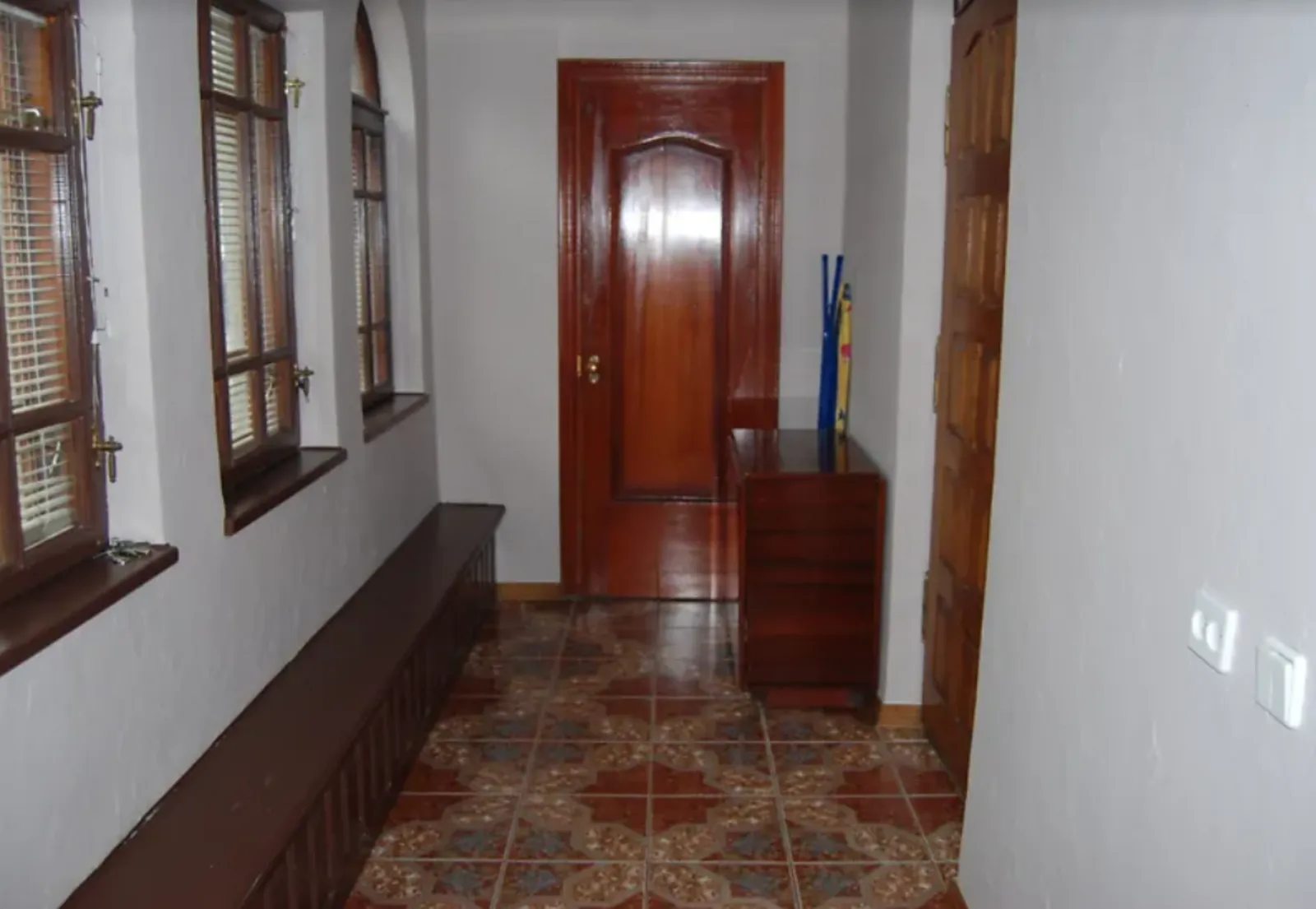 Apartments for sale. 3 rooms, 112 m², 1st floor/5 floors. Druzhba, Ternopil. 