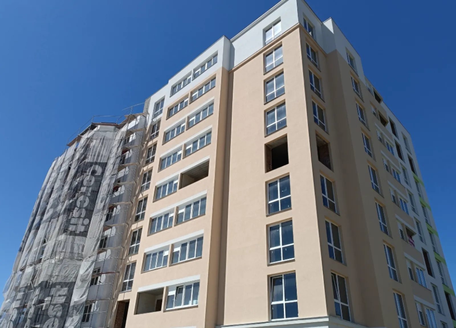 Apartments for sale. 2 rooms, 67 m², 5th floor/10 floors. Vostochnyy, Ternopil. 