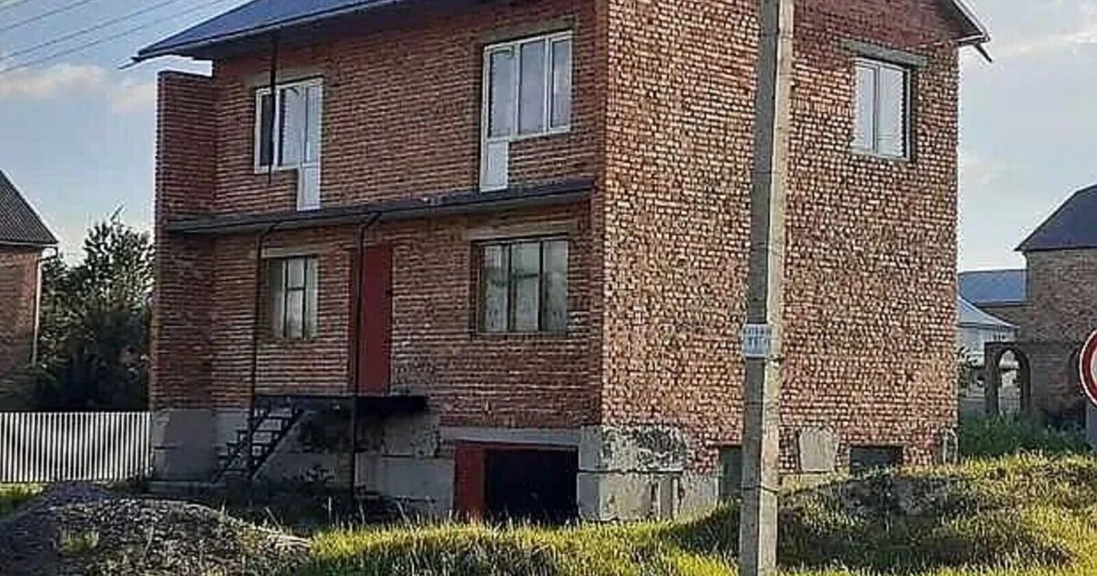 House for sale. 150 m², 2 floors. Polova vul., Hay-Shevchenkovskye. 