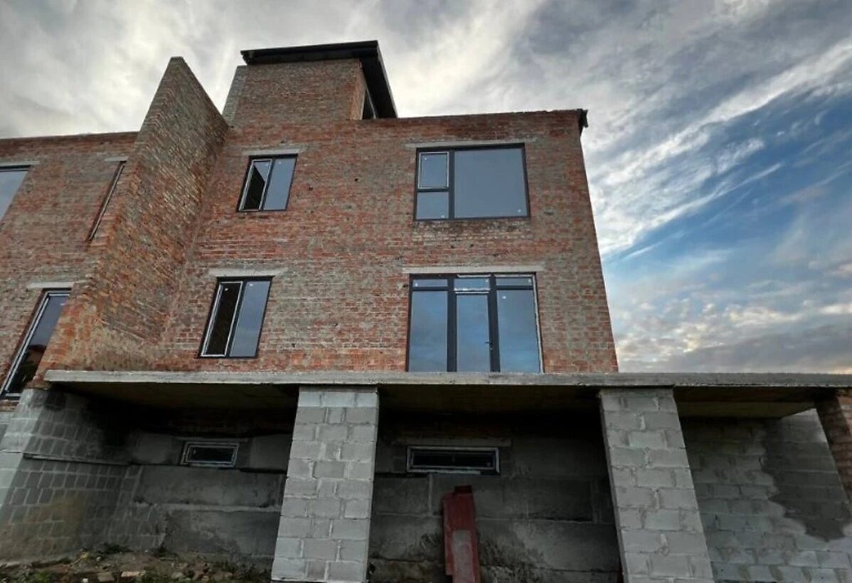 House for sale. 158 m², 3 floors. Verbytskoho vul., Podhorodnoe. 