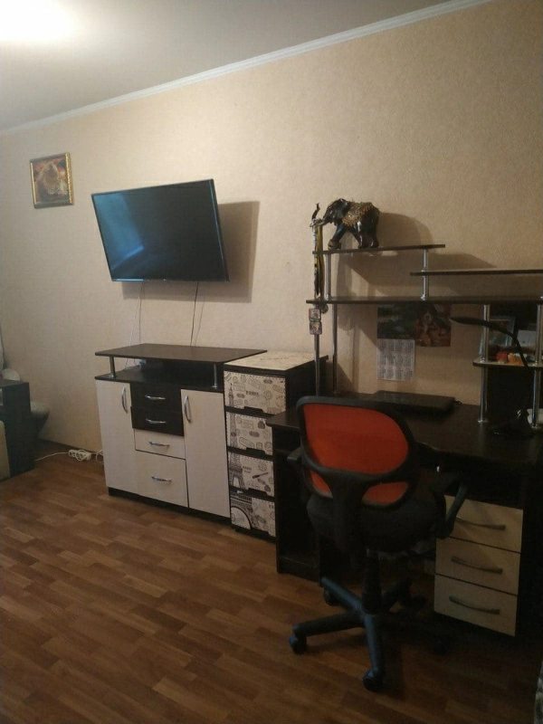 Продаж квартири. 1 room, 36 m², 3rd floor/9 floors. Припортовая, Черкаси. 