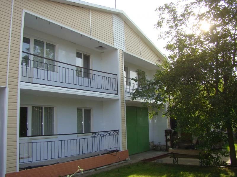 House for sale. 5 rooms, 118 m². 62, Vysotskoho, Svitlovodsk. 