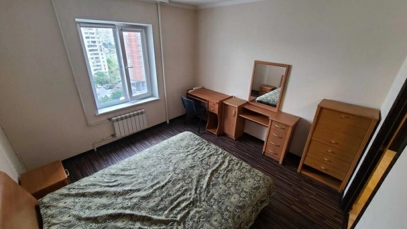 Apartment for rent. 2 rooms, 55 m², 12 floor/15 floors. 7, Revutckogo 7, Kyiv. 