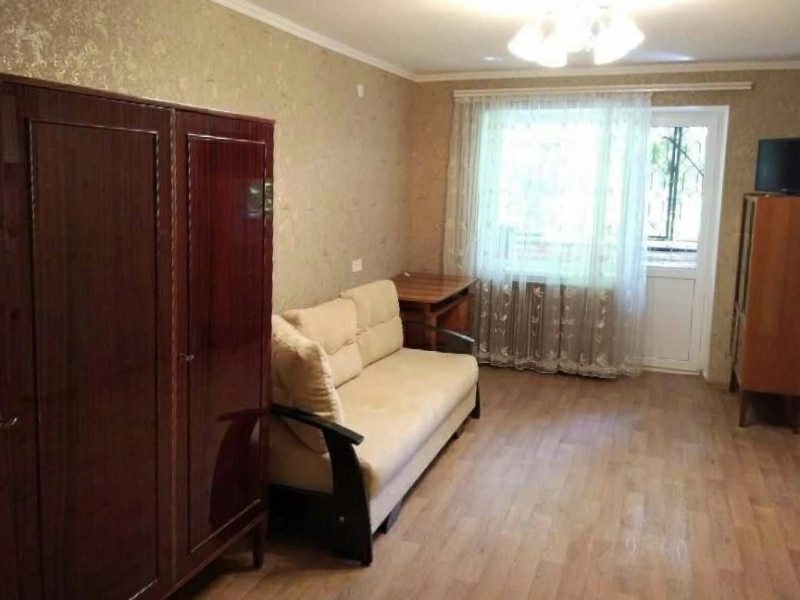 Apartments for sale. 2 rooms, 44 m², 2nd floor/5 floors. 11, Sokalska 11, Kyiv. 
