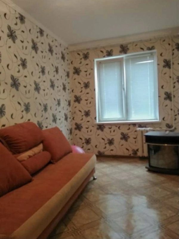 Apartments for sale. 3 rooms, 62 m², 2nd floor/5 floors. 9, yizhakevycha Ivana 9, Kyiv. 