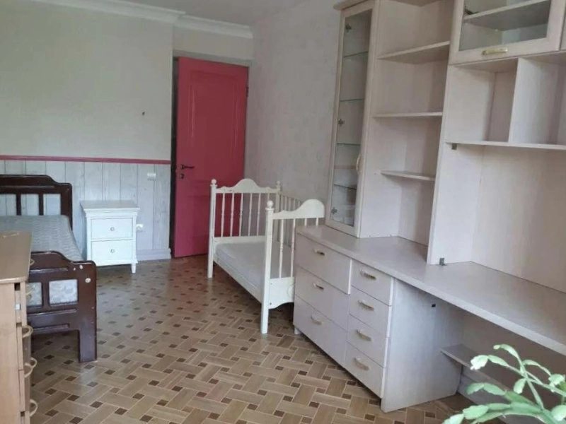 Apartments for sale. 3 rooms, 66 m², 3rd floor/9 floors. 47, Obolonska 47, Kyiv. 