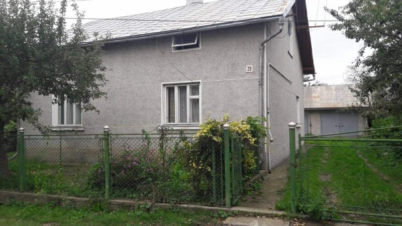 House for sale. 5 rooms, 115 m², 1 floor. Yvasyuka, Nadvornaya. 
