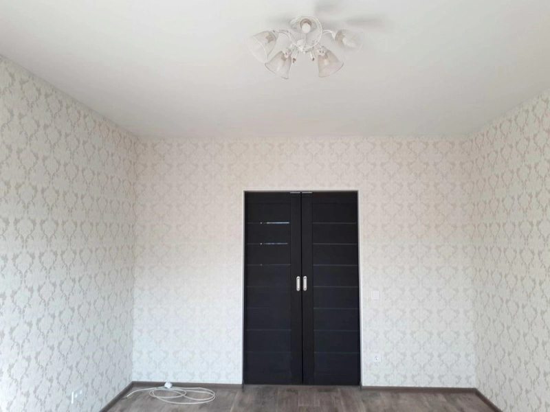 Продаж квартири. 3 rooms, 70 m², 9th floor/10 floors. 7, Тростянецька 7, Київ. 