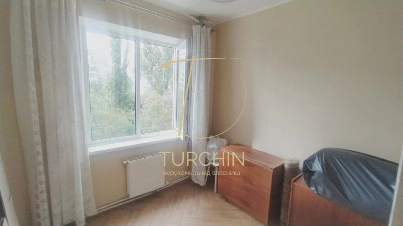 Apartments for sale. 3 rooms, 62 m², 5th floor/9 floors. 200-richchya Khersonu, Kherson. 