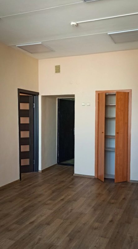 Office for rent. 2 rooms, 33 m². 23, Raskovoyi Maryny 23, Kyiv. 