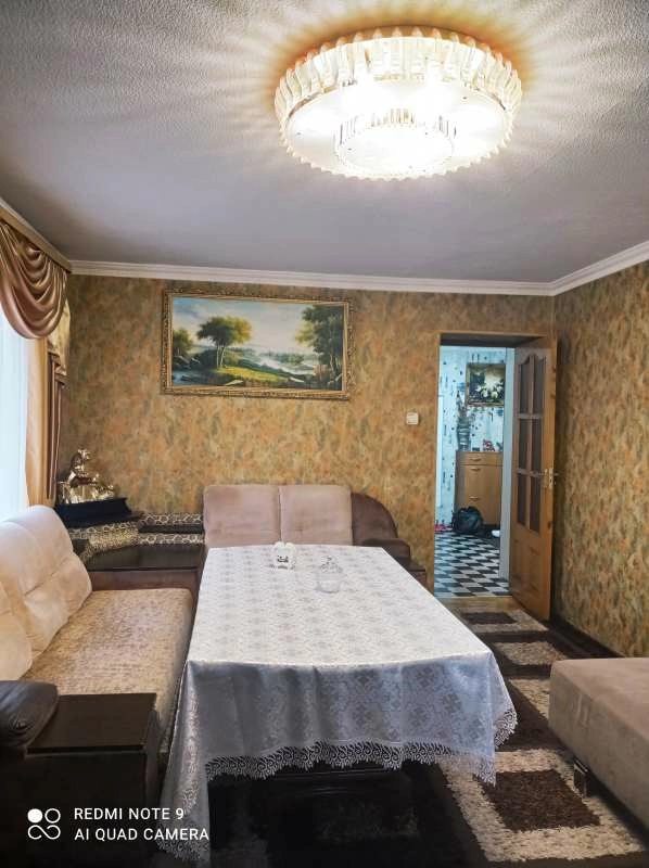 Apartments for sale. 2 rooms, 63 m², 13 floor/14 floors. 82, Haharyna, Kharkiv. 