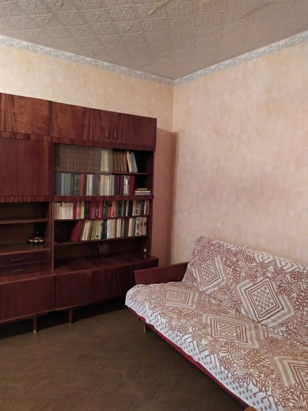 Apartments for sale. 2 rooms, 50 m², 5th floor/9 floors. 16, Shchetynyna, Donetsk. 
