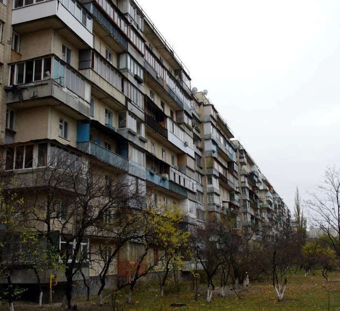 Apartments for sale. 3 rooms, 60 m², 5th floor/9 floors. 6, Tymoshenka Marshala 6, Kyiv. 