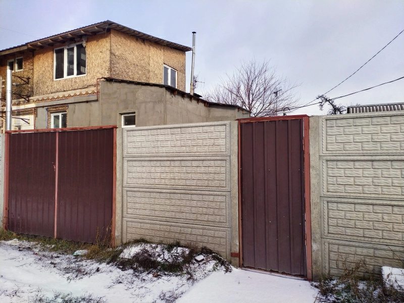 Part of a residential building for sale. 3 rooms, 80 m², 2 floors. Sofyy Kovaleskoy, Dnipro. 