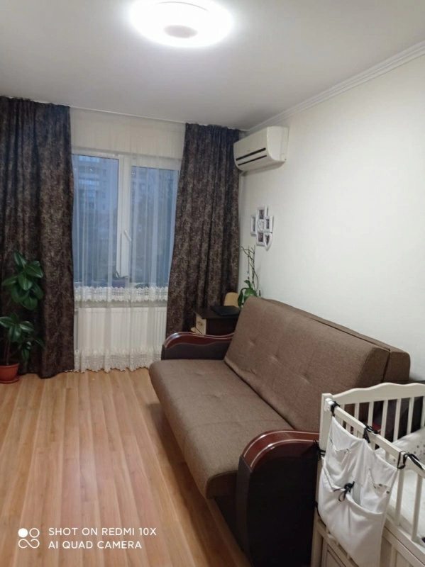 Продаж квартири. 2 rooms, 45 m², 2nd floor/5 floors. Припортовая, Черкаси. 