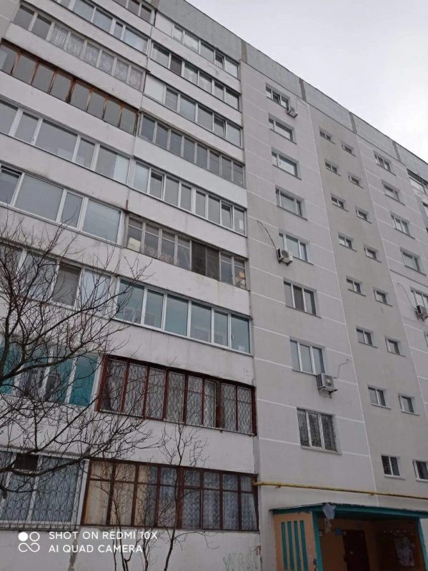 Apartments for sale. 3 rooms, 71 m², 7th floor/9 floors. 15, Rustavy, Cherkasy. 