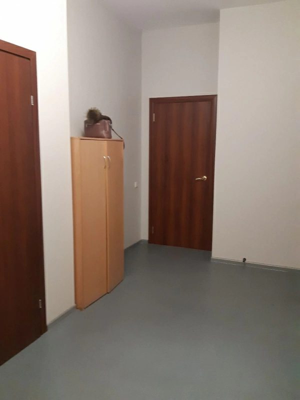 Office for rent. 2 rooms, 78 m². 1, Obolonska Naberezhna 1, Kyiv. 