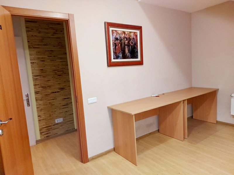 Сдам офис. 4 rooms, 82 m², 6th floor/6 floors. 10, Мечникова 10, Киев. 