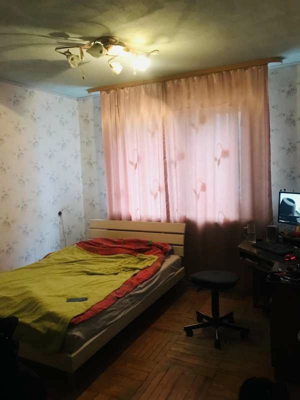 Продаж квартири. 4 rooms, 86 m², 1st floor/16 floors. 35, Л.Свободы, Харків. 