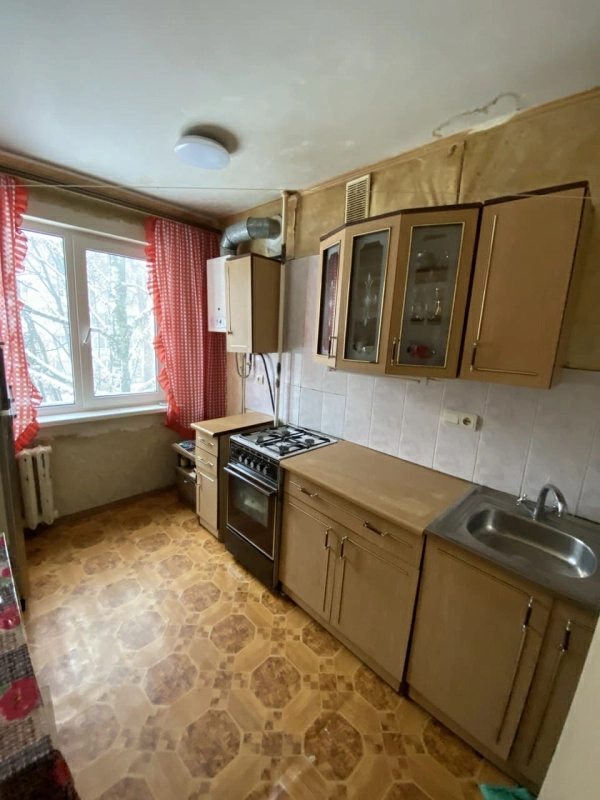 Apartments for sale. 4 rooms, 61 m², 3rd floor/5 floors. 11, Horkoho, Cherkasy. 