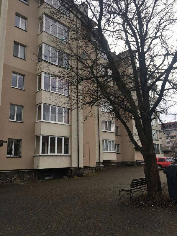 Apartments for sale. 3 rooms, 115 m², 6th floor/7 floors. 204, Svobody, Yaremche. 