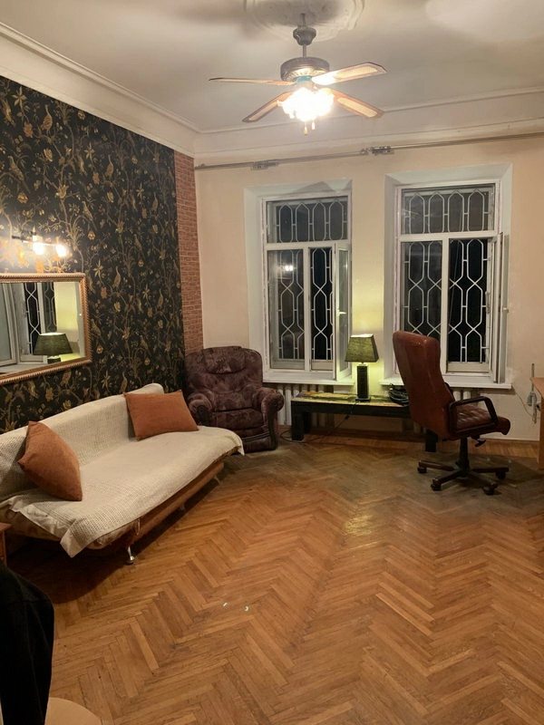 Продаж квартири. 3 rooms, 220 m², 3rd floor/3 floors. 23, Еврейская, Одеса. 