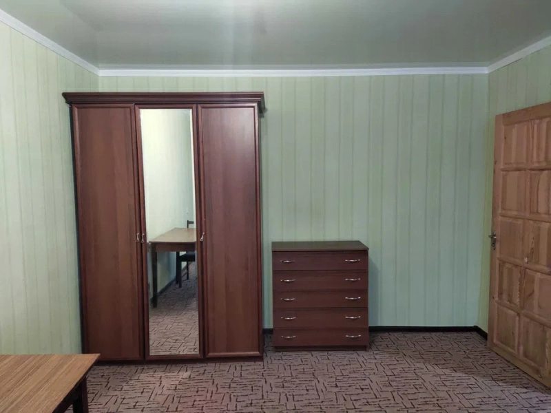 Apartment for rent. 1 room, 38 m², 10th floor/11 floors. 10, Druzhby Narodiv 10, Kyiv. 