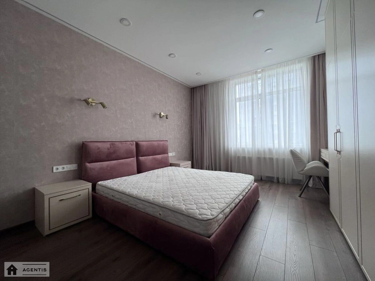 Сдам квартиру. 3 rooms, 110 m², 15 floor/23 floors. 10, Трускавецкая 10, Киев. 
