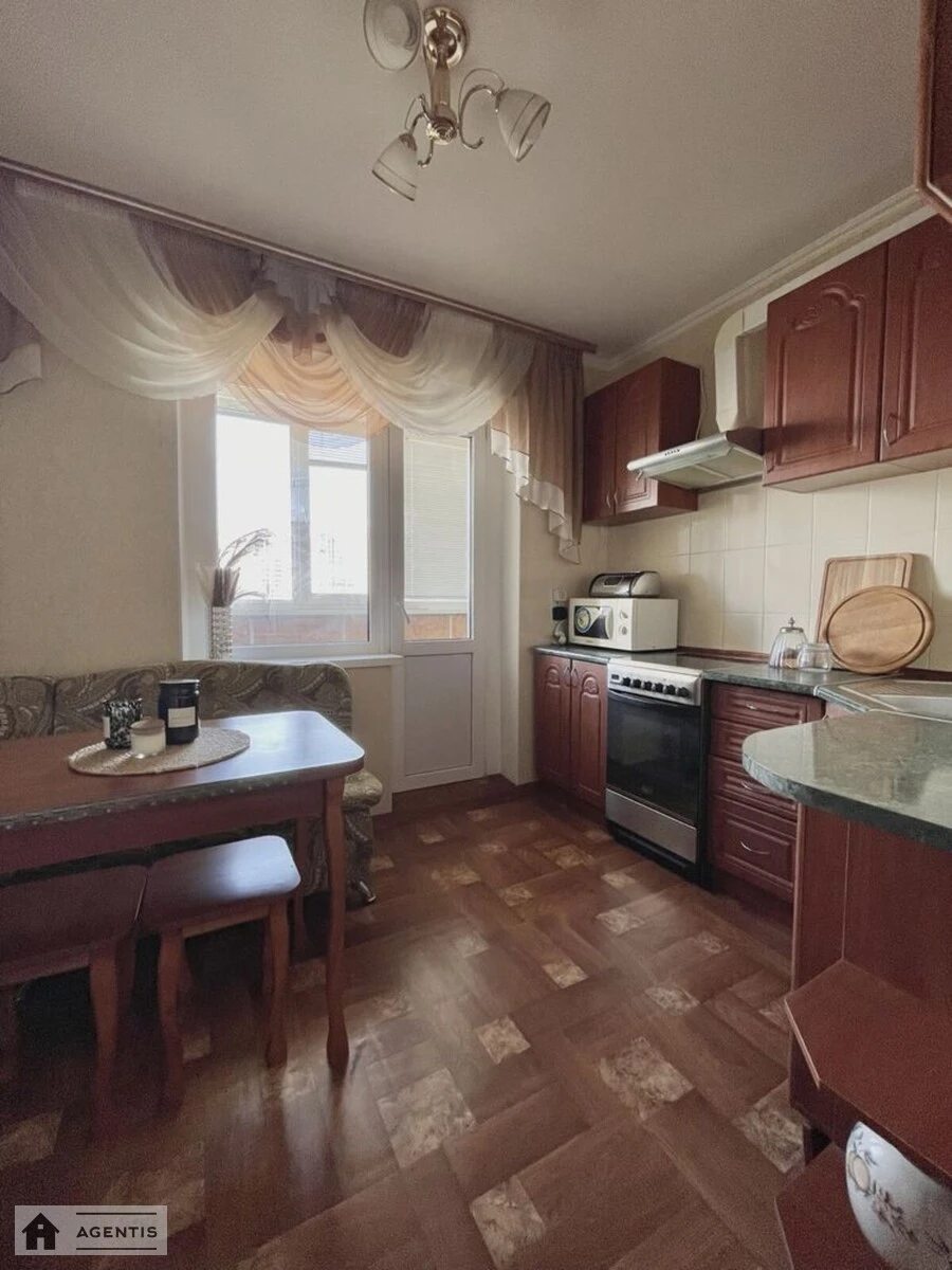 Здам квартиру. 1 room, 45 m², 14 floor/16 floors. 10, Бережанська 10, Київ. 