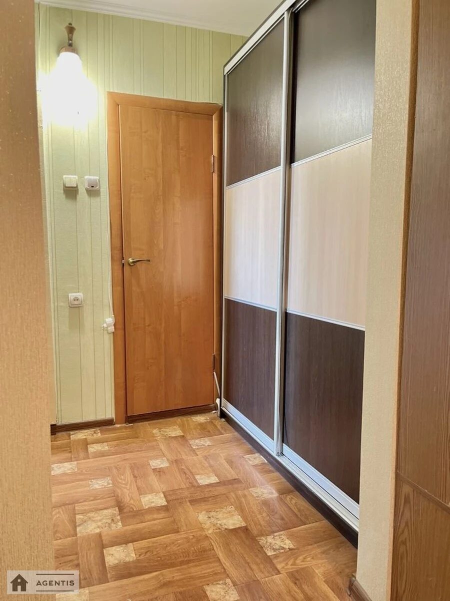 Apartment for rent. 1 room, 45 m², 14 floor/16 floors. 10, Berezhanska 10, Kyiv. 