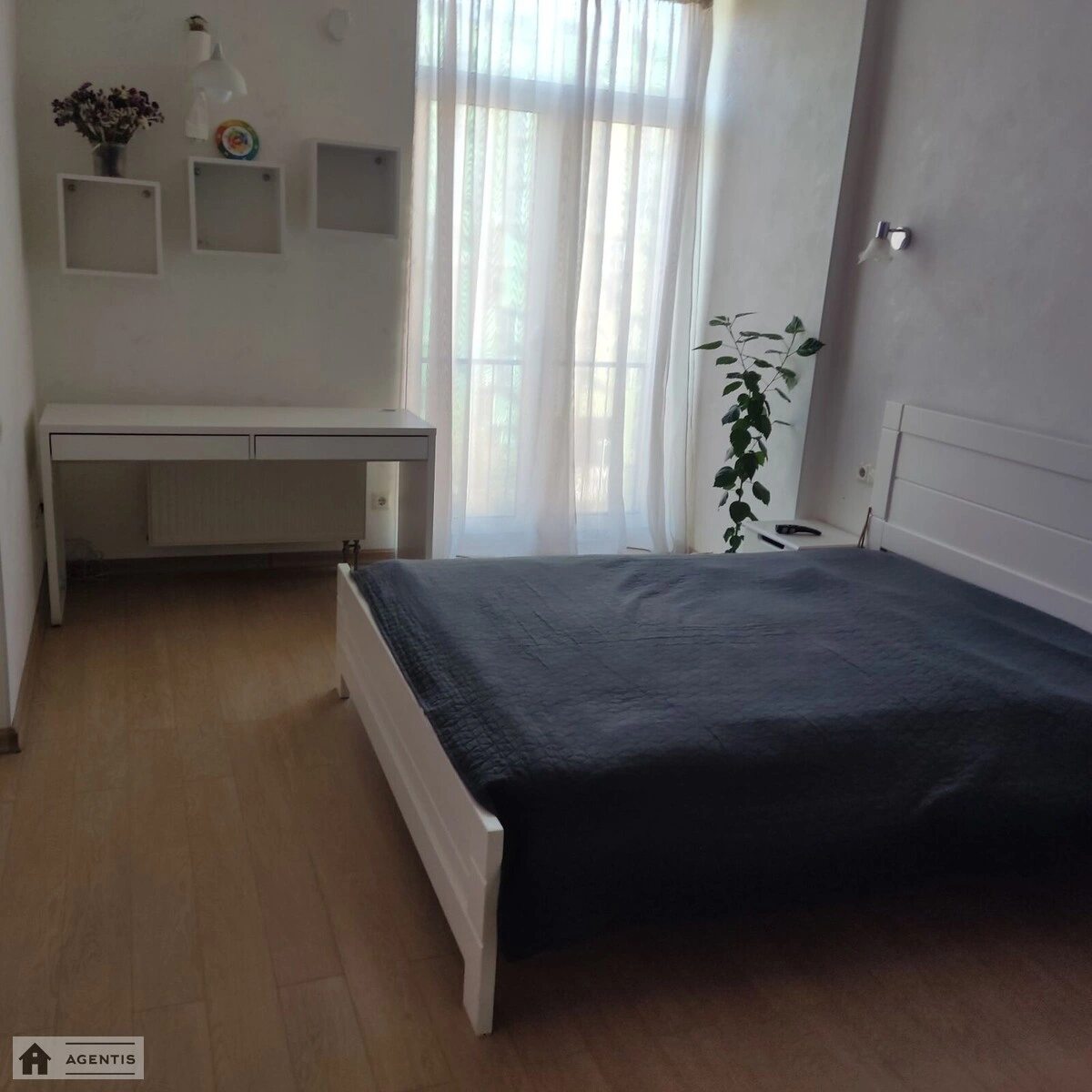 Здам квартиру. 3 rooms, 90 m², 6th floor/8 floors. Регенераторна 4, Київ. 