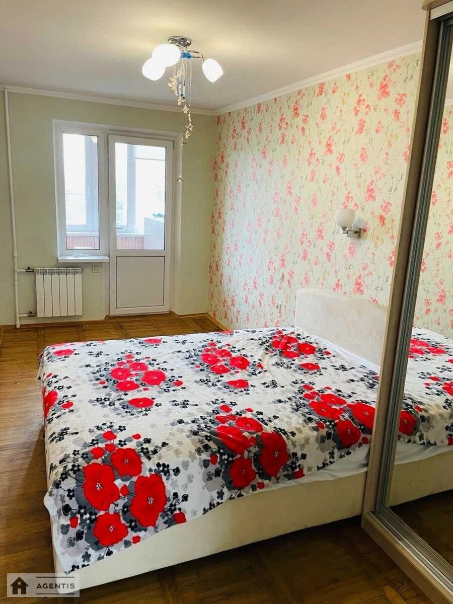 Apartment for rent. 3 rooms, 62 m², 8th floor/9 floors. 3, Mykoly Kybalchycha vul., Kyiv. 