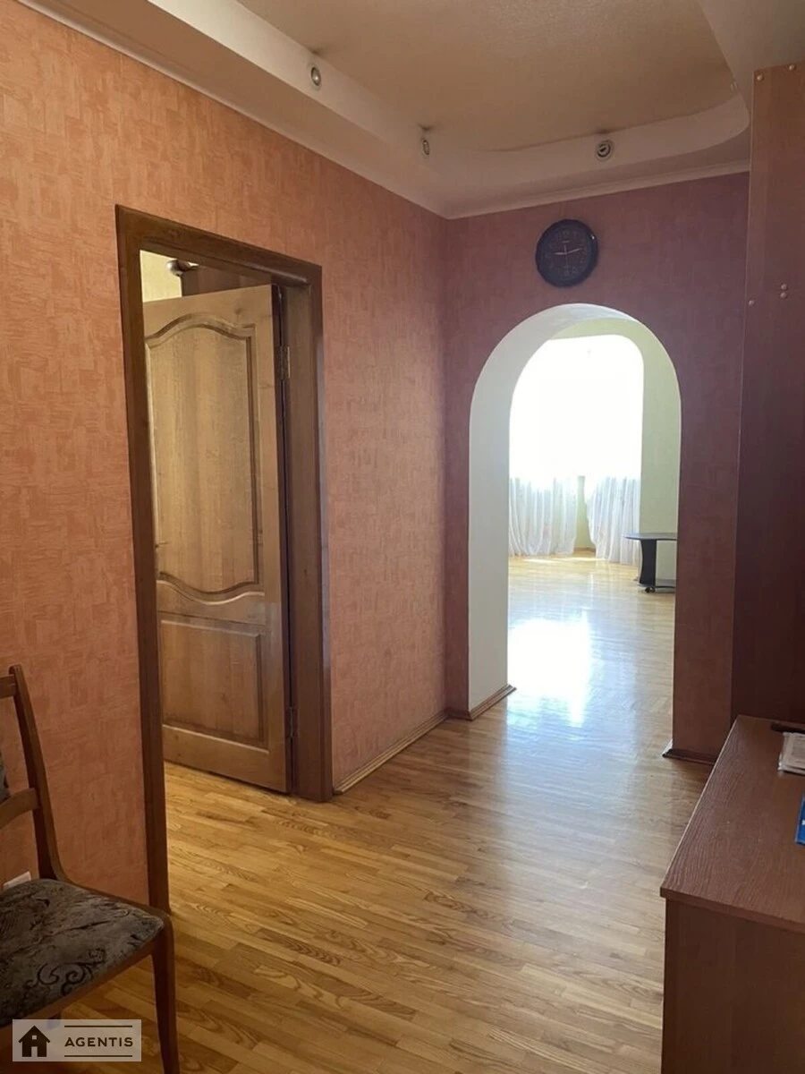 Apartment for rent. 2 rooms, 76 m², 10th floor/15 floors. 14, Mytropolyta Andreya Sheptytskoho vul. Anatoliya Lunacharskoho, Kyiv. 