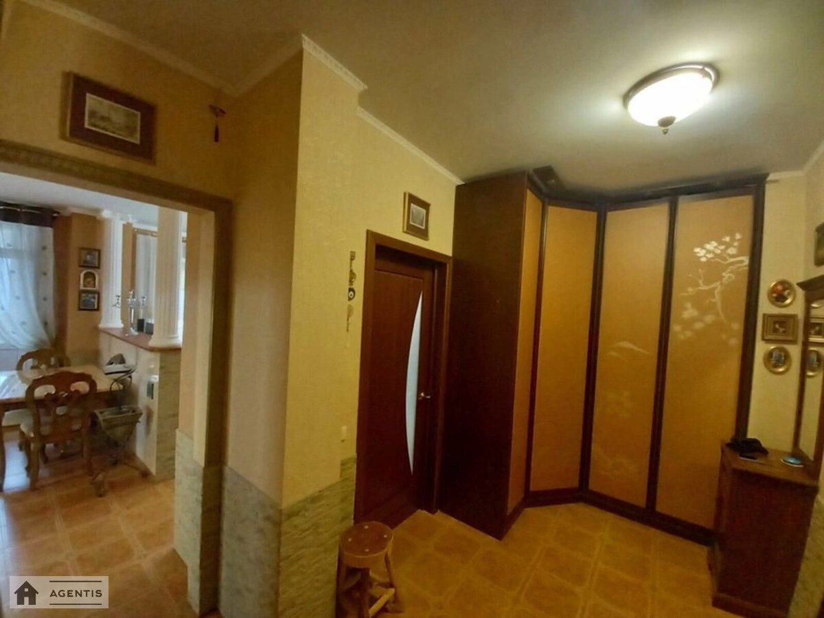 Сдам квартиру. 1 room, 55 m², 5th floor/22 floors. Днепровский район, Киев. 