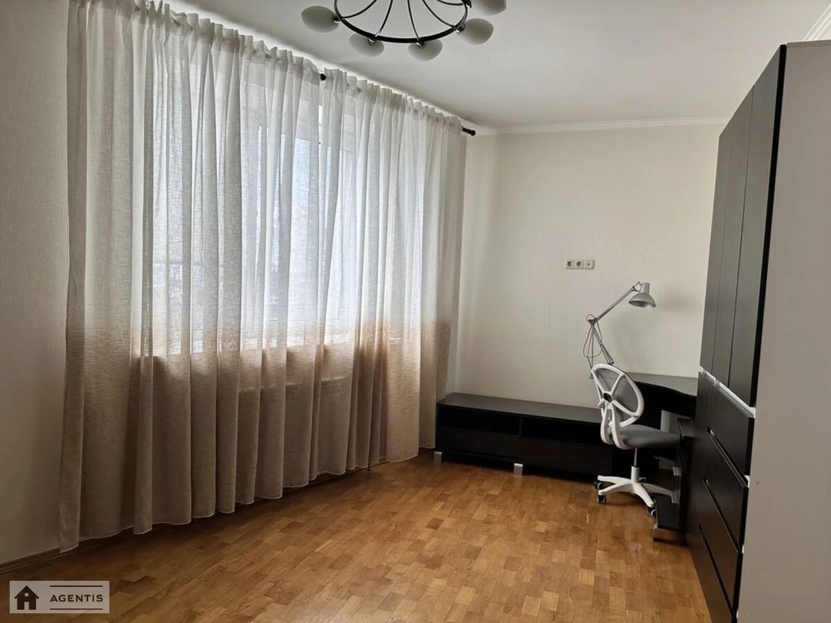 Сдам квартиру. 2 rooms, 63 m², 12 floor/16 floors. 6, Бориспольская 6, Киев. 