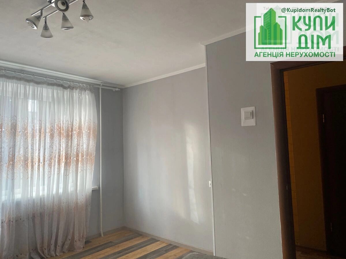 Продаж квартири 1 кімната, 22 m², 3 пов./5 поверхів. Леоніда Каденюка вул. (Пацаєва), Кропивницький. 