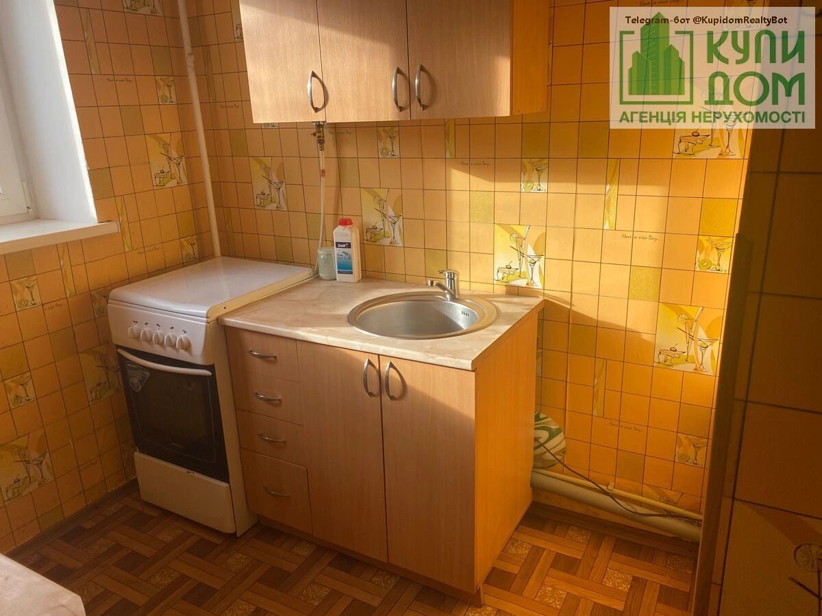 Apartments for sale. 1 room, 22 m², 3rd floor/5 floors. Leonida Kadenyuka vul. Patsayeva, Kropyvnytskyy. 