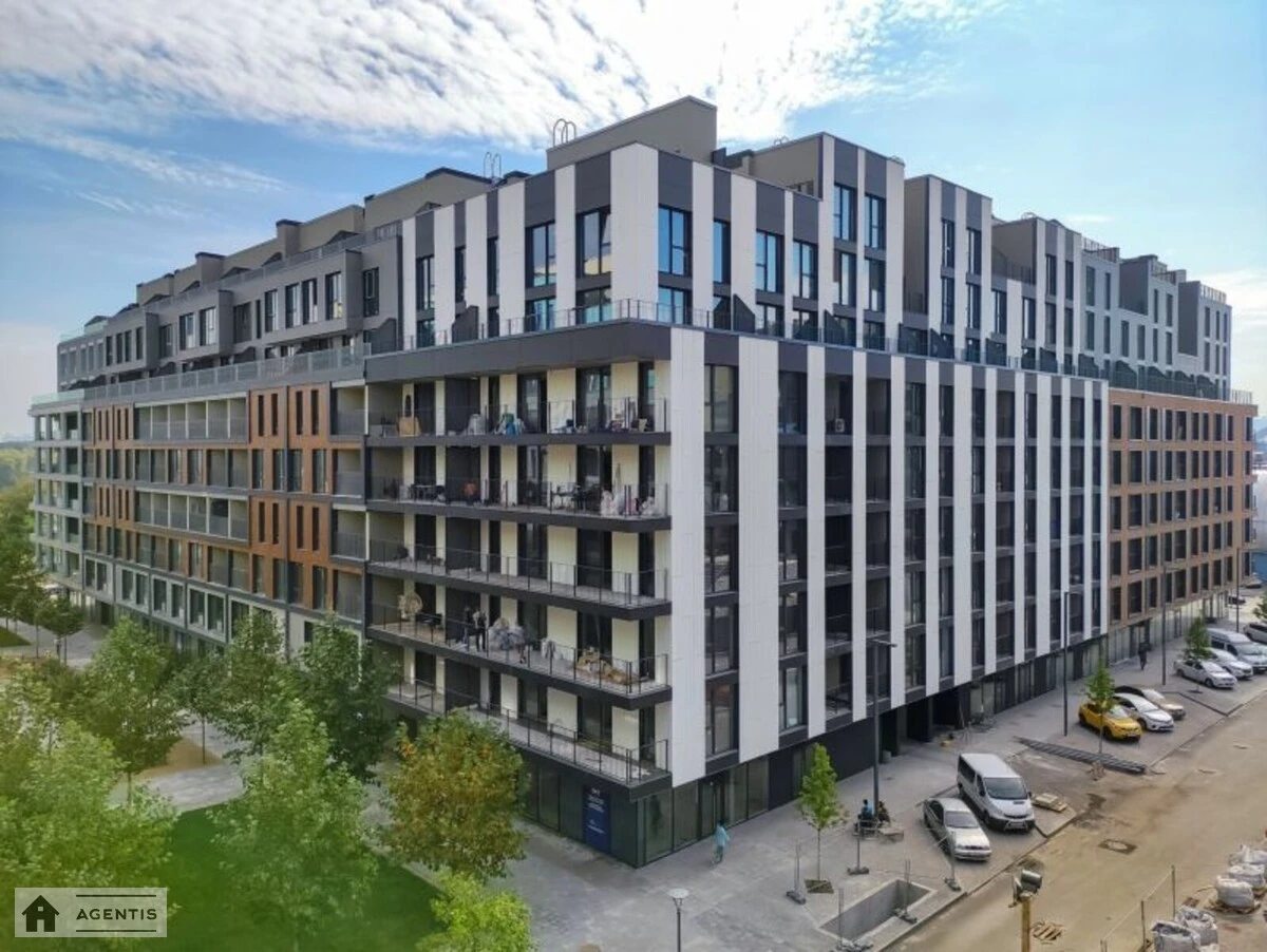 Apartment for rent. 4 rooms, 130 m², 3rd floor/7 floors. Naberezhno-Rybalska vul., Kyiv. 