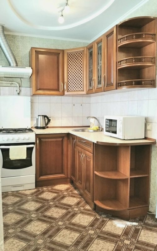 Apartment for rent. 1 room, 40 m², 2nd floor/5 floors. Biletckogo Akademika, Kyiv. 