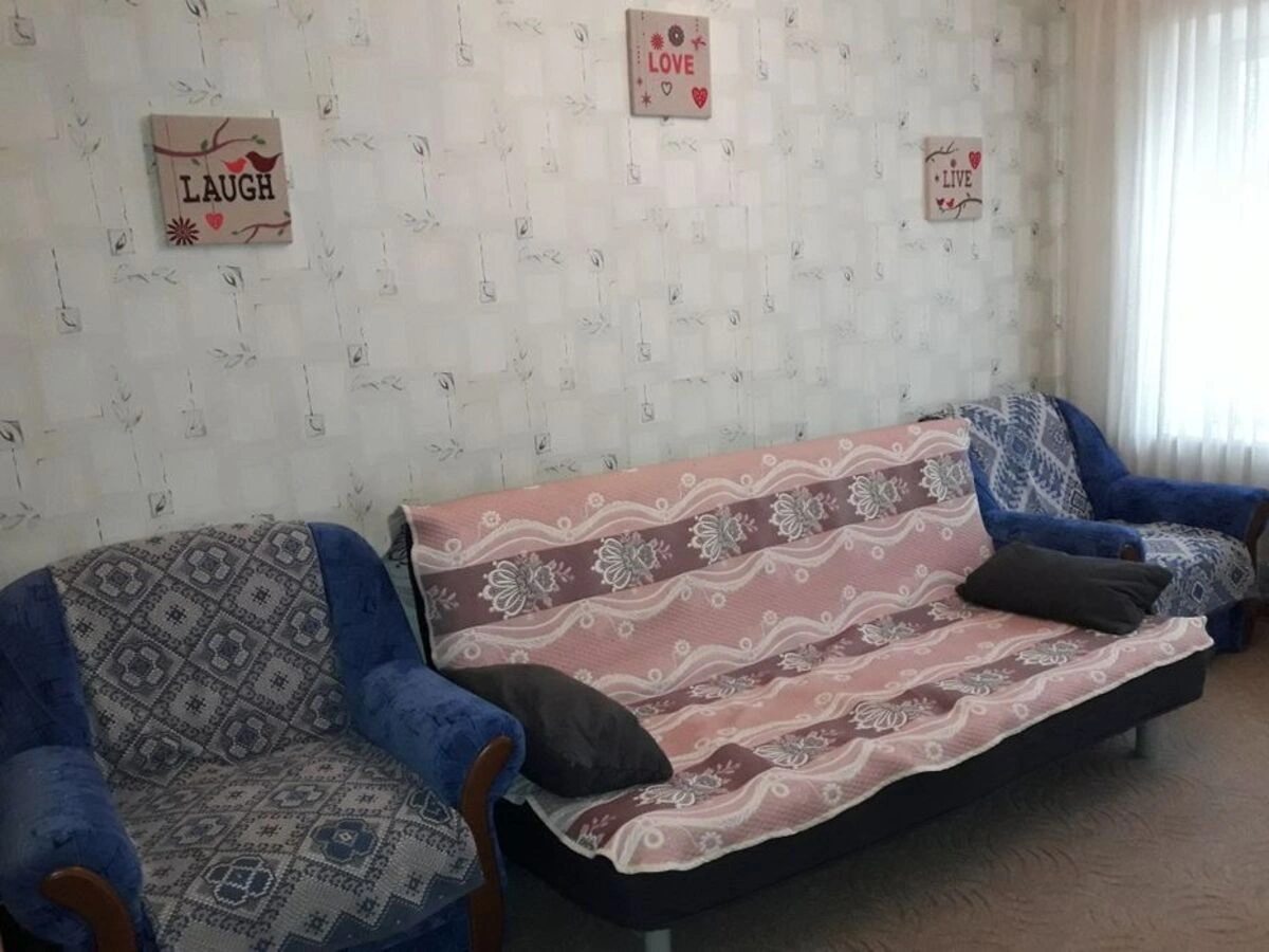 Сдам квартиру. 1 room, 25 m², 1st floor/4 floors. 22, Волынская 22, Киев. 