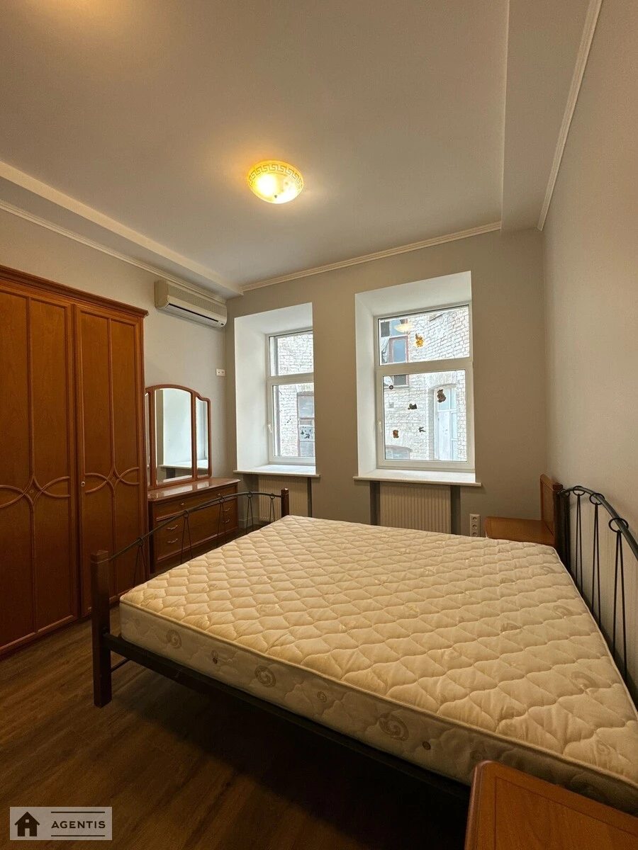 Apartment for rent. 4 rooms, 111 m², 2nd floor/5 floors. 4, Mykhayla Hrushevskoho vul., Kyiv. 