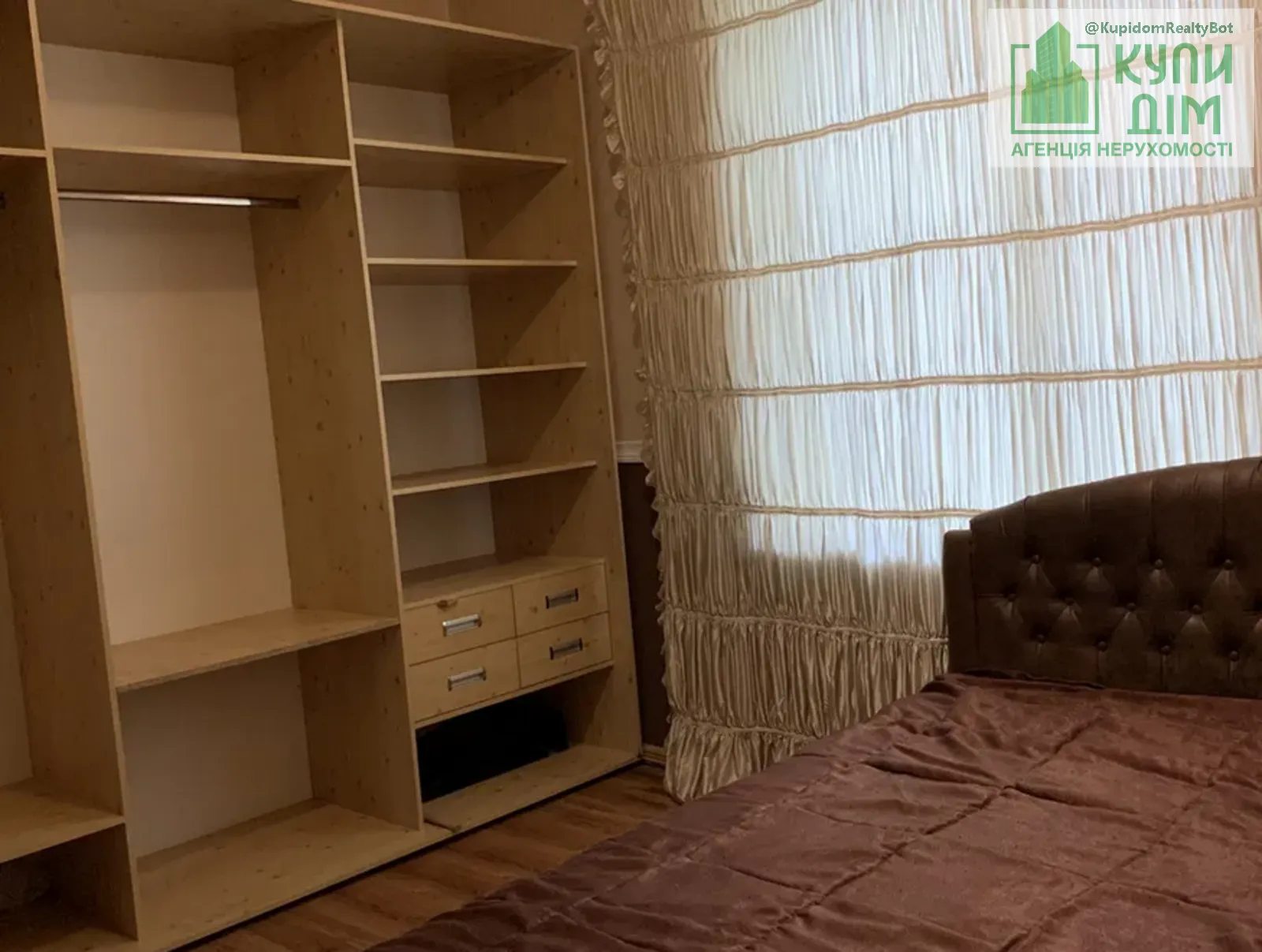 Продаж квартири. 3 rooms, 78 m², 1st floor/3 floors. Фортечний (кіровський), Кропивницький. 